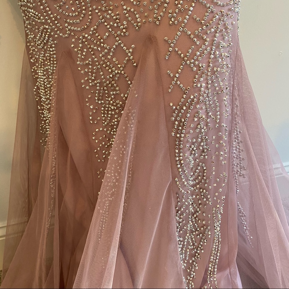 XSCAPE LADIES JEWELED FLOOR LENGTH GOWN SIZE 10 - Picture 2 of 10